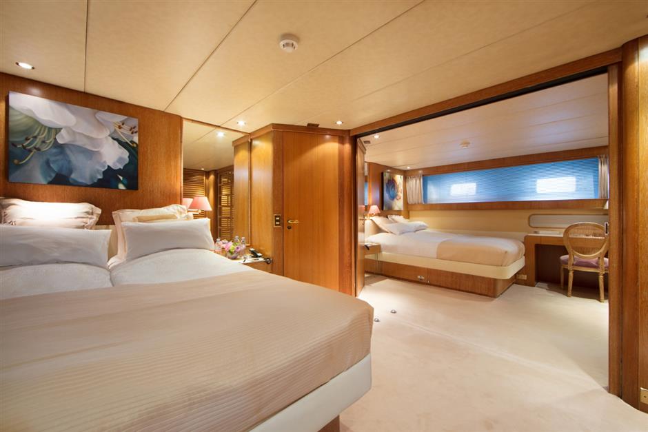 Double guest cabin 00010.jpg