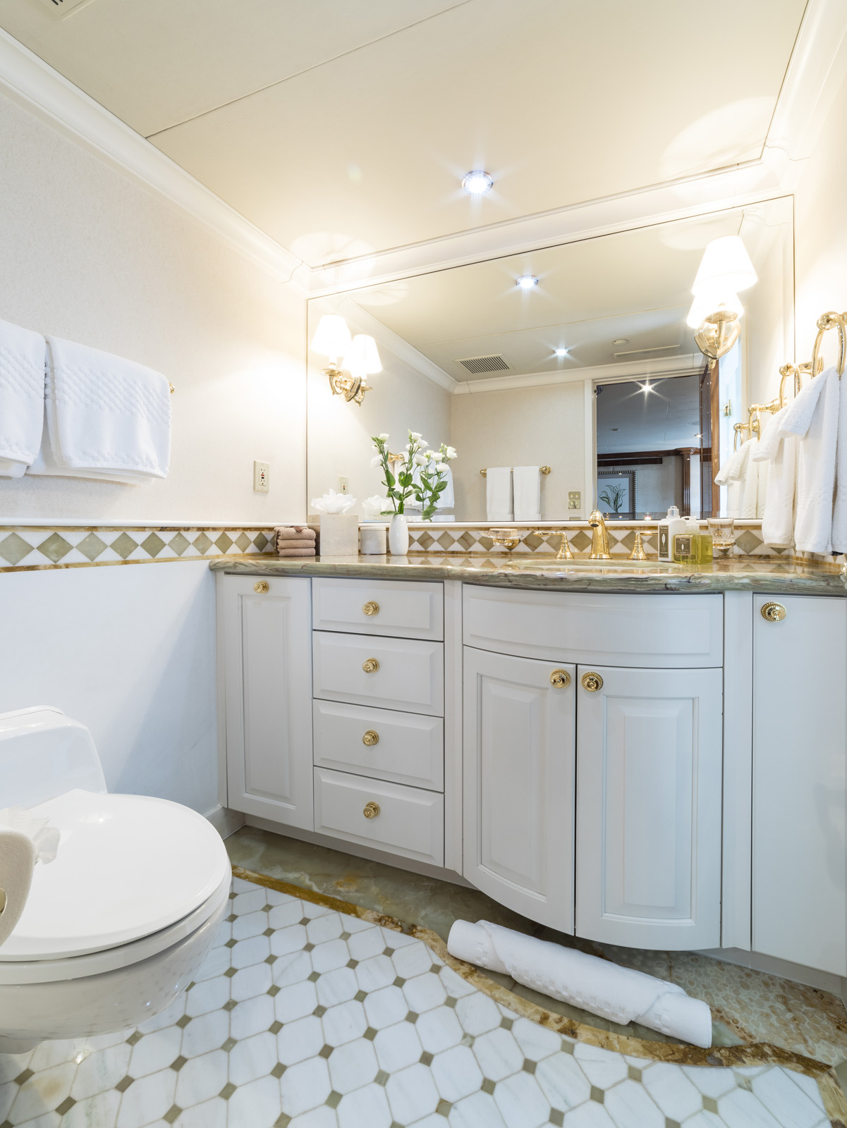 Ensuite  00003.jpg