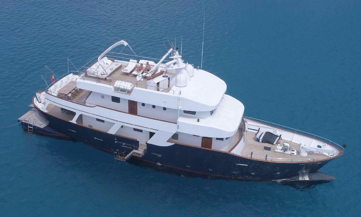 Exterior 3.jpg