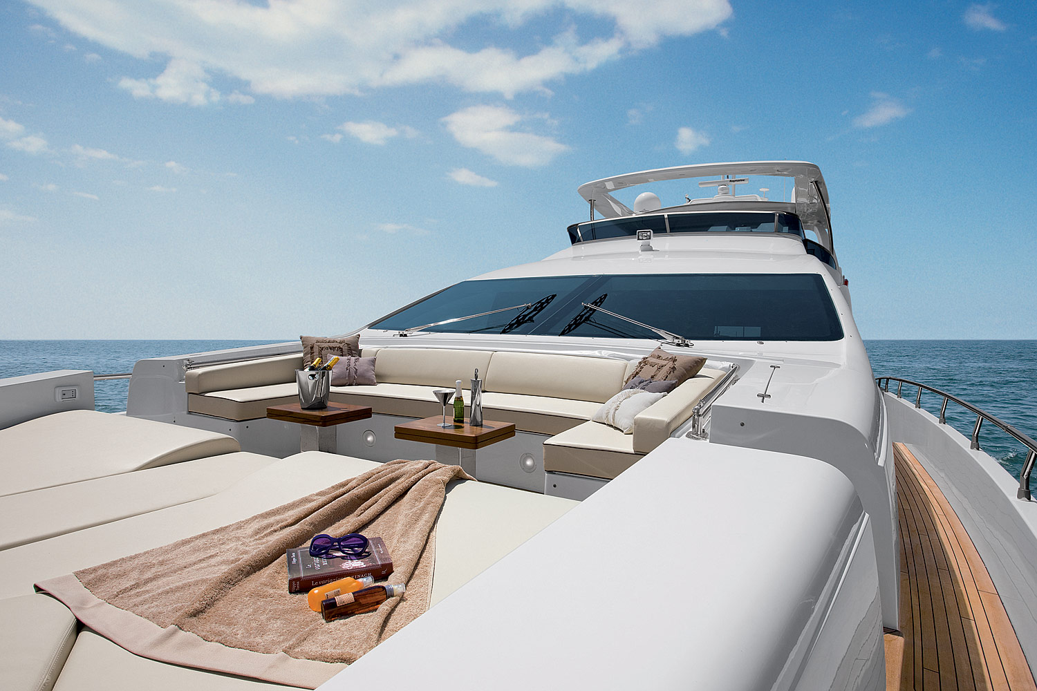 FLYBRIDGE SUNPAD.jpg