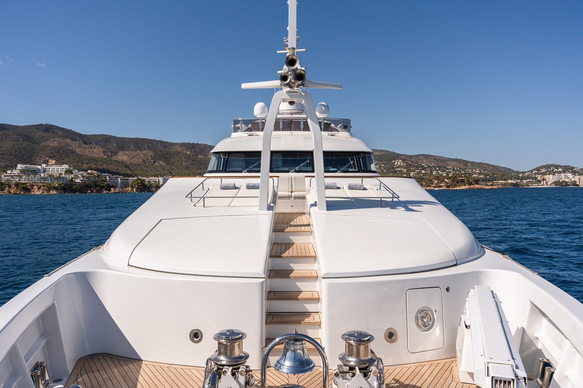 Foredeck.jpg