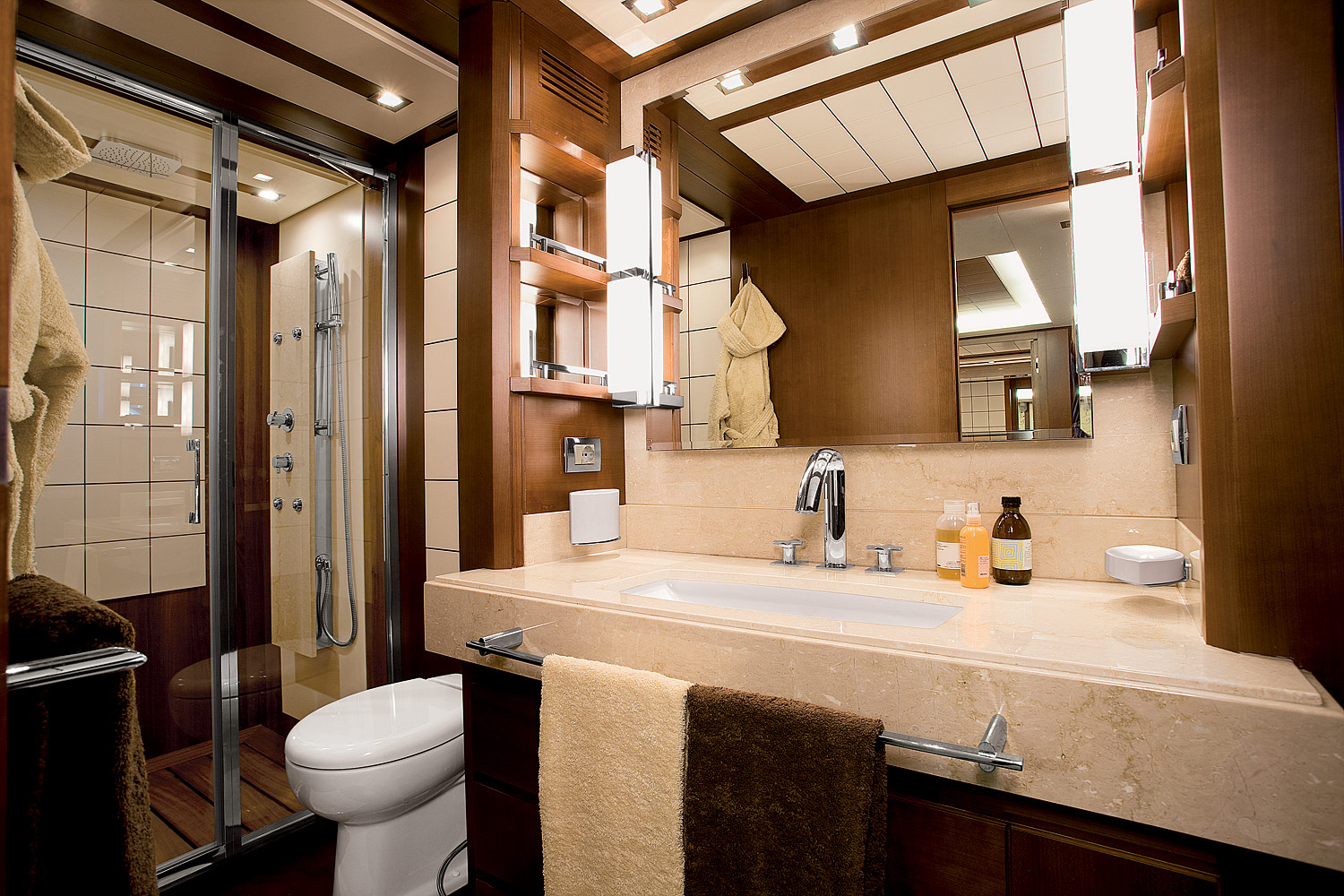 GUEST ENSUITE.jpg