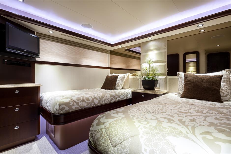 Guest Cabin   00007.jpg