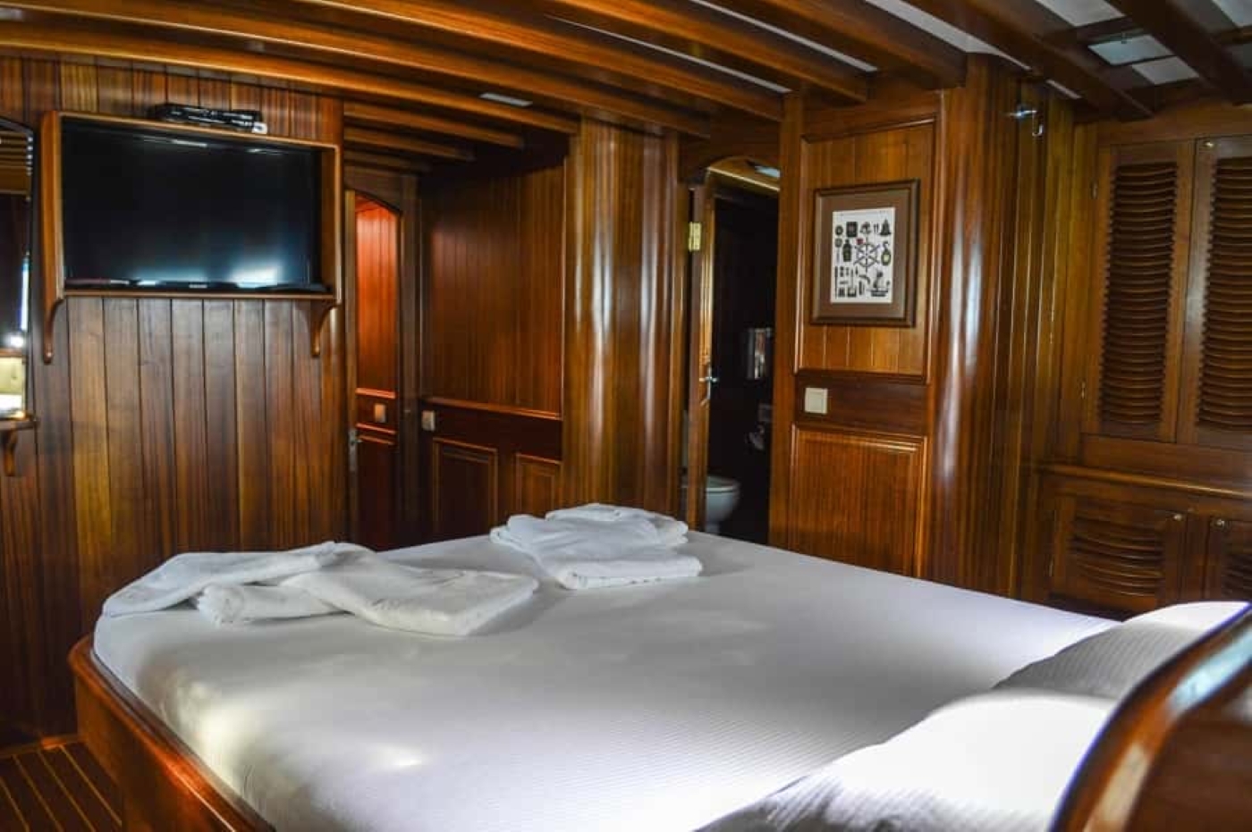 Guest Suite 04.jpg