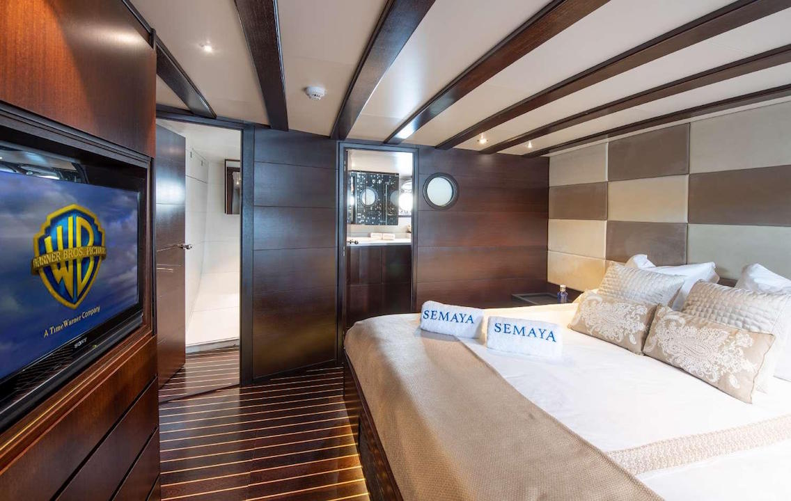 Guest cabin 8.jpg