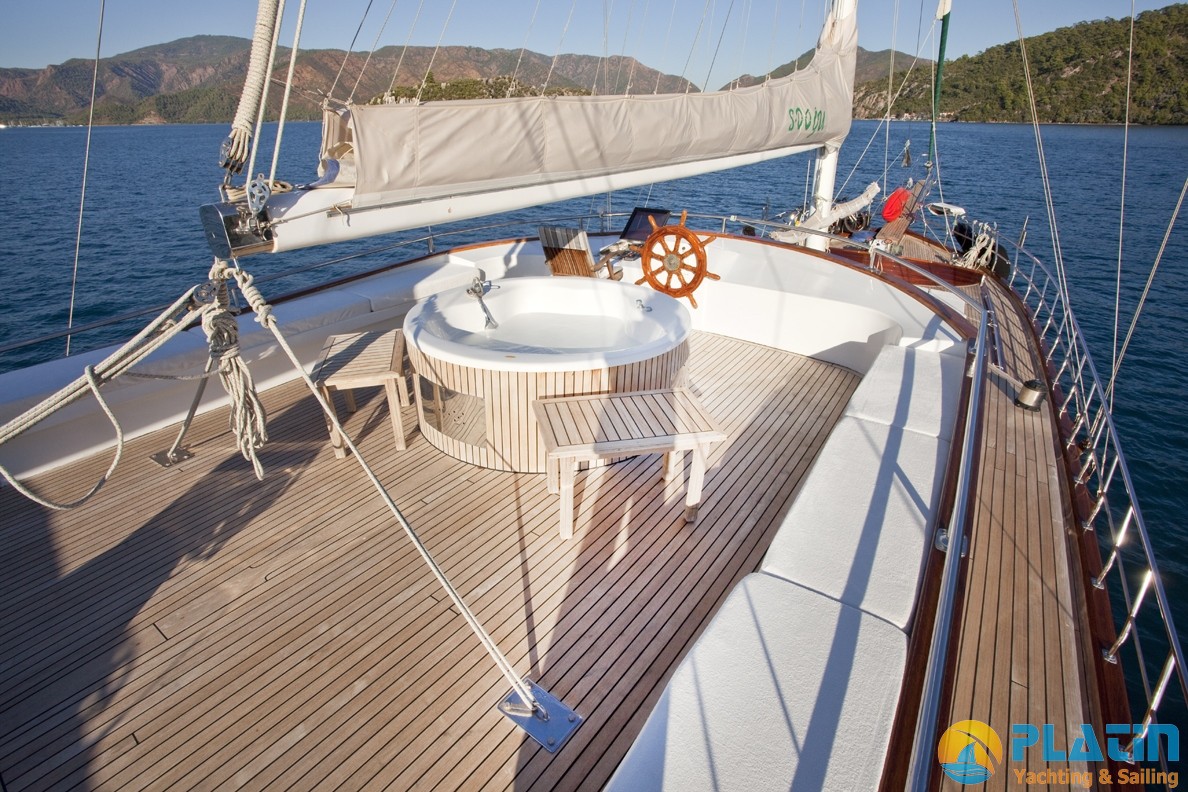 Gulet-Yacht-S-Dogu-Yacht-Charter-Turkey_03.jpg