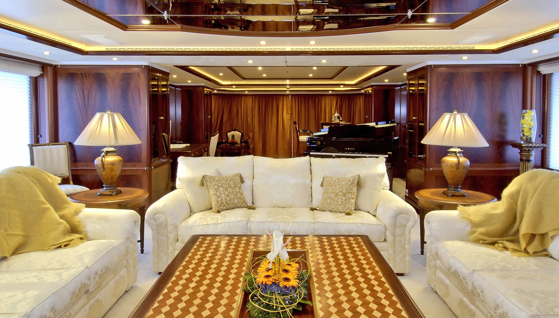 Interior 00010.jpg