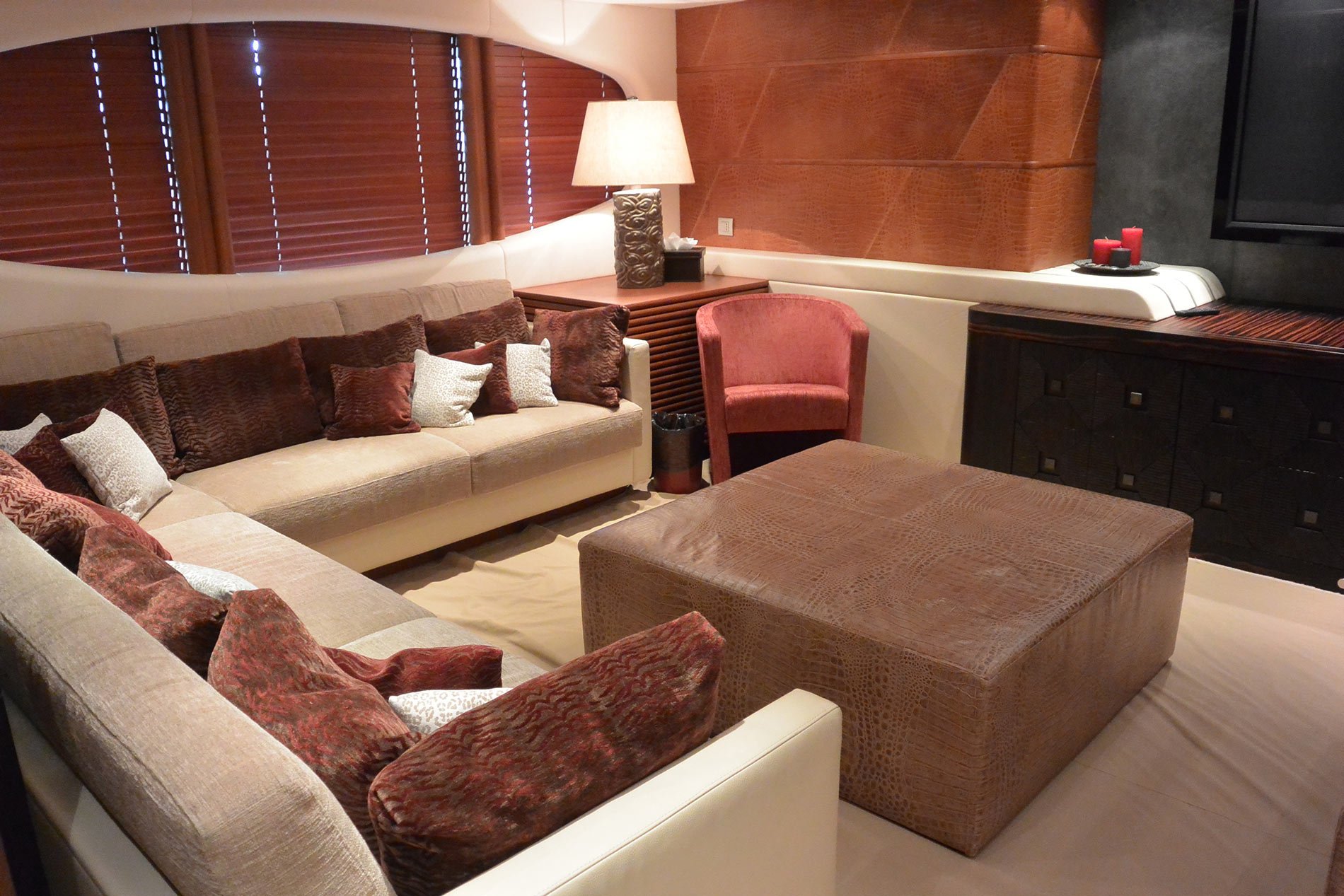 Lounge  00002.jpg