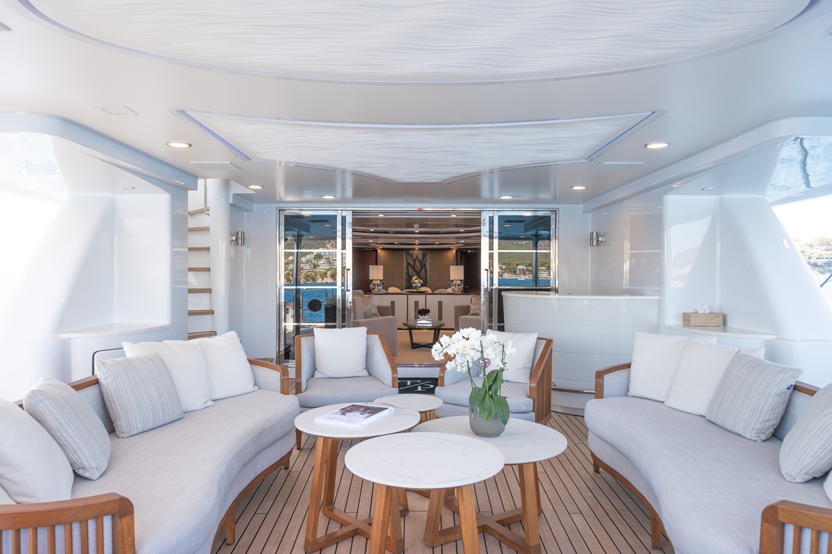 Lower aft deck seating.jpg