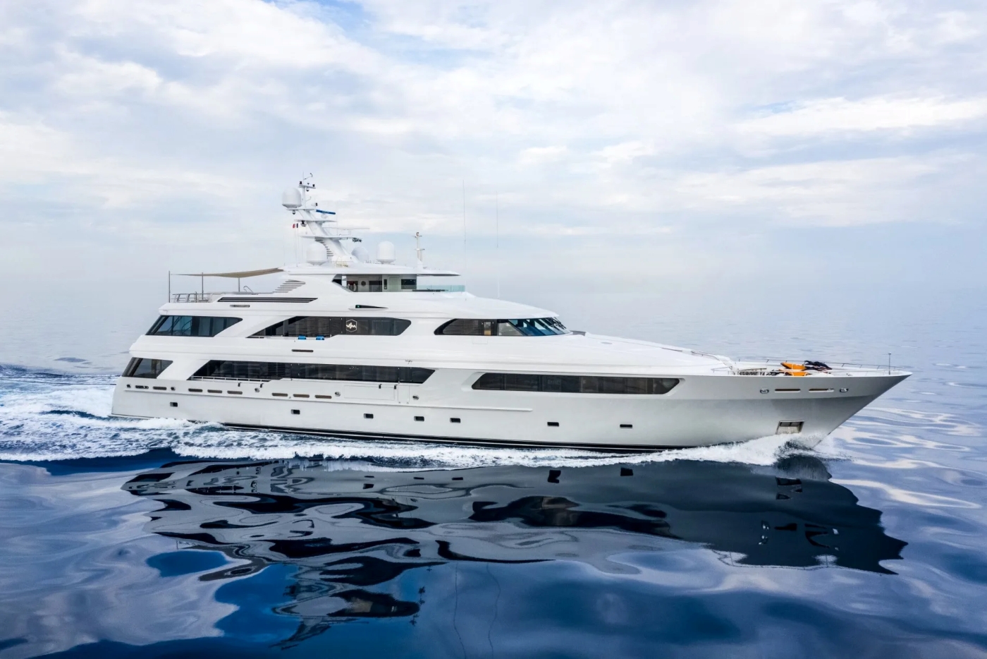 Luxury Superyacht VICTORIA DEL MAR.jpg