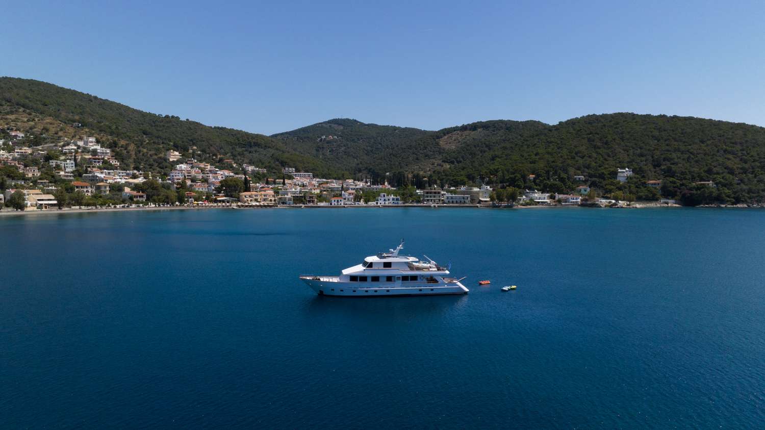 Luxury yacht ELENA.jpg