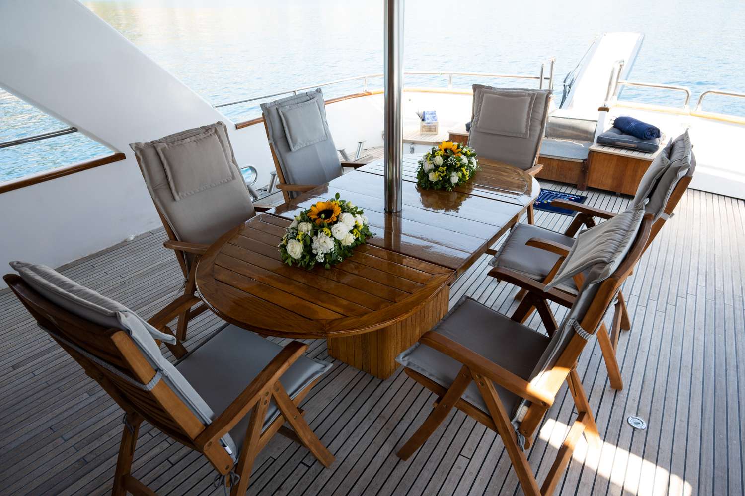 Main Deck.jpg