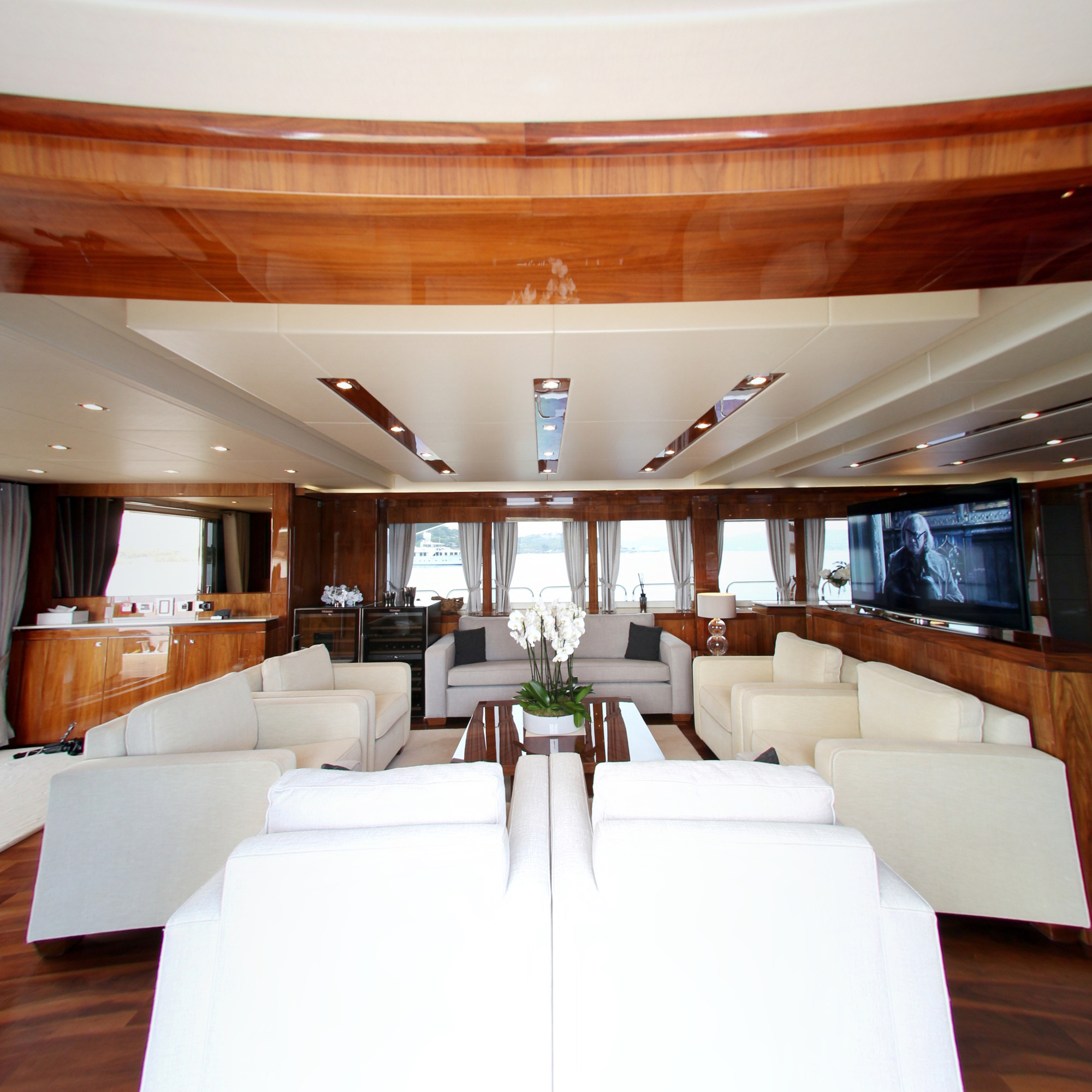 Main salon.jpg