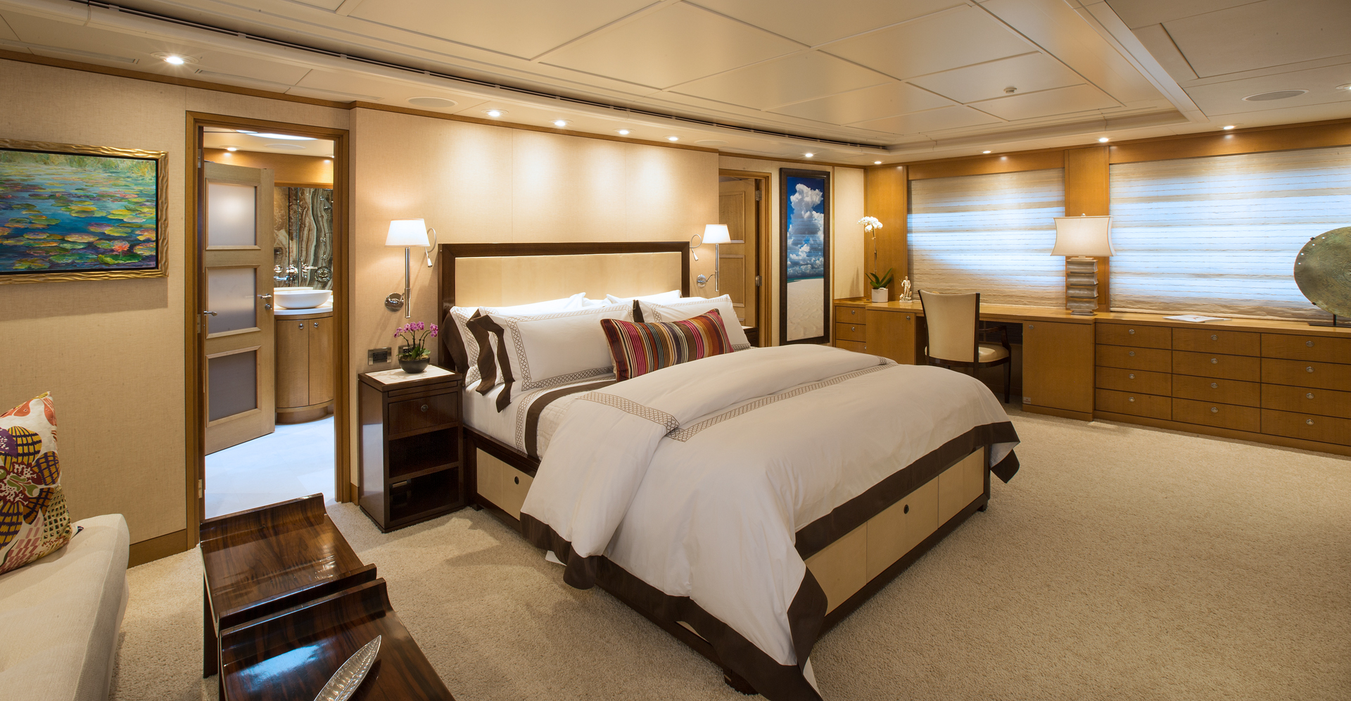 Master stateroom  00003.jpg