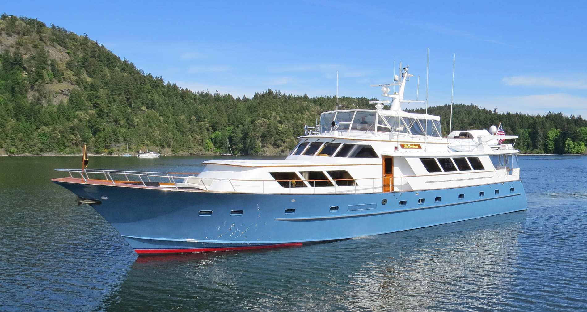 Motor yacht REFLECTIONS.jpg