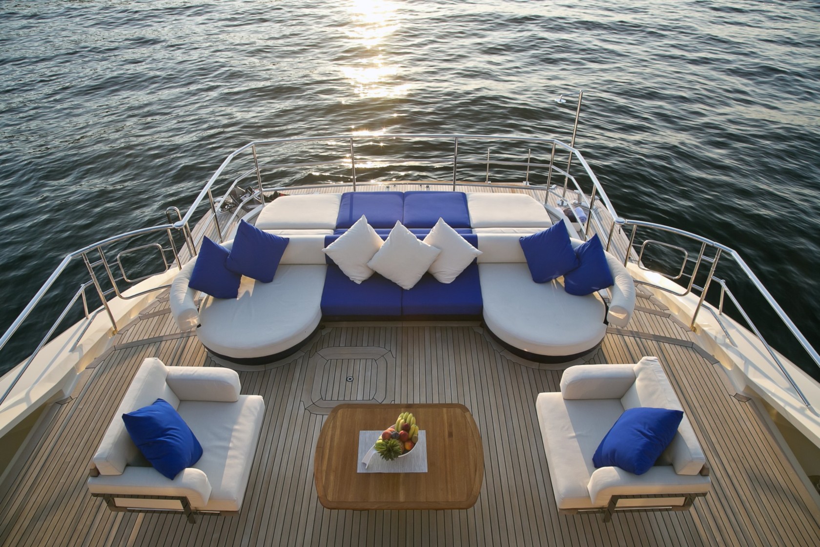 Outdoor seating area  00002.jpg