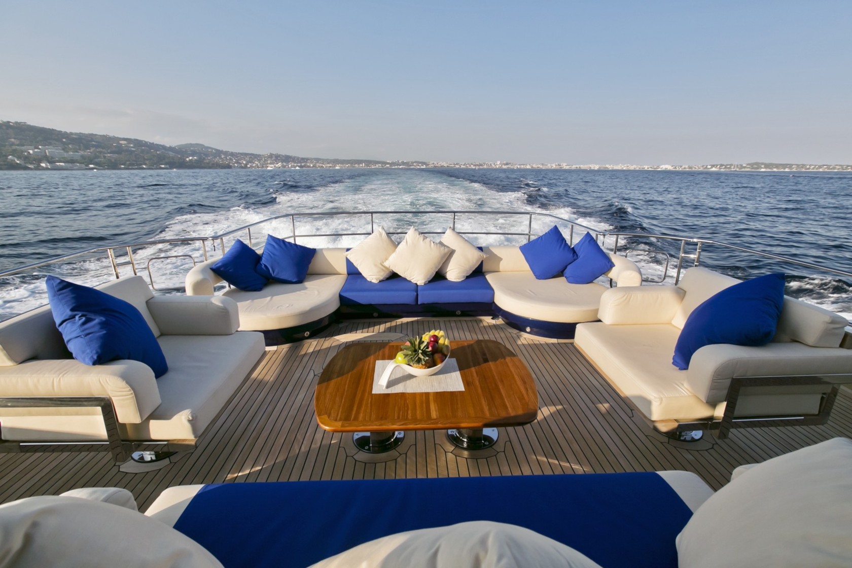 Outdoor seating area  00004.jpg