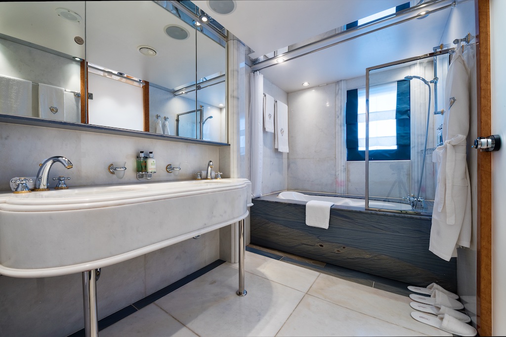 QUEEN MIRI - The VIP Cabin Ensuite.jpg