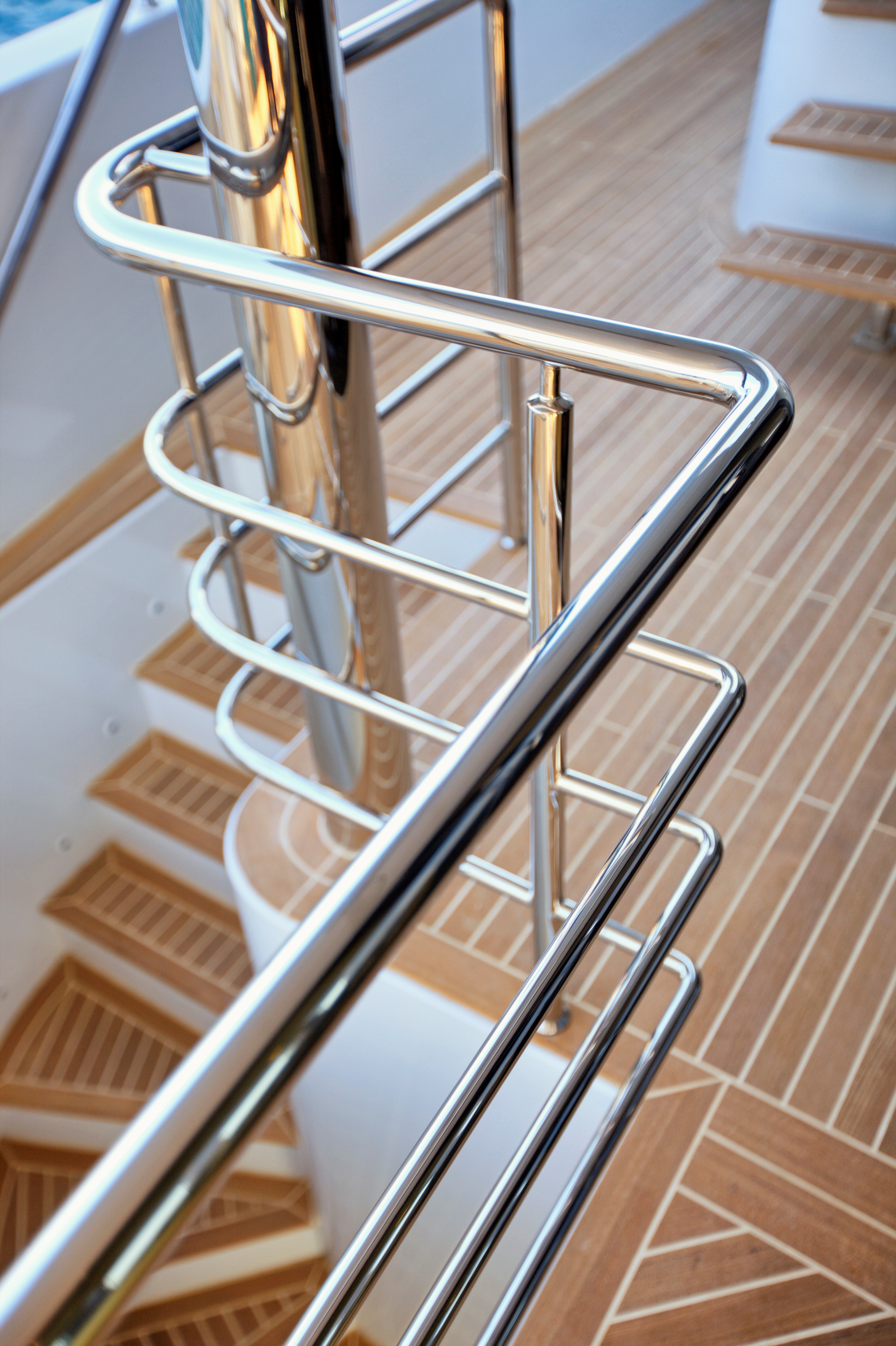 Saloondeckstairs1 (2).jpg