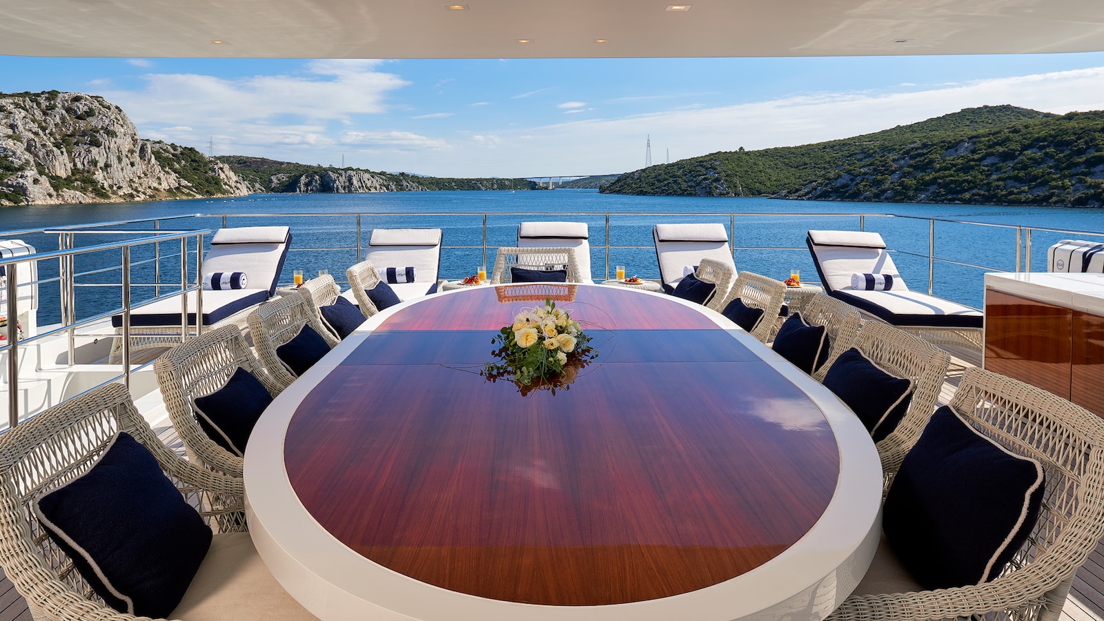 Sundeck  00002.jpg