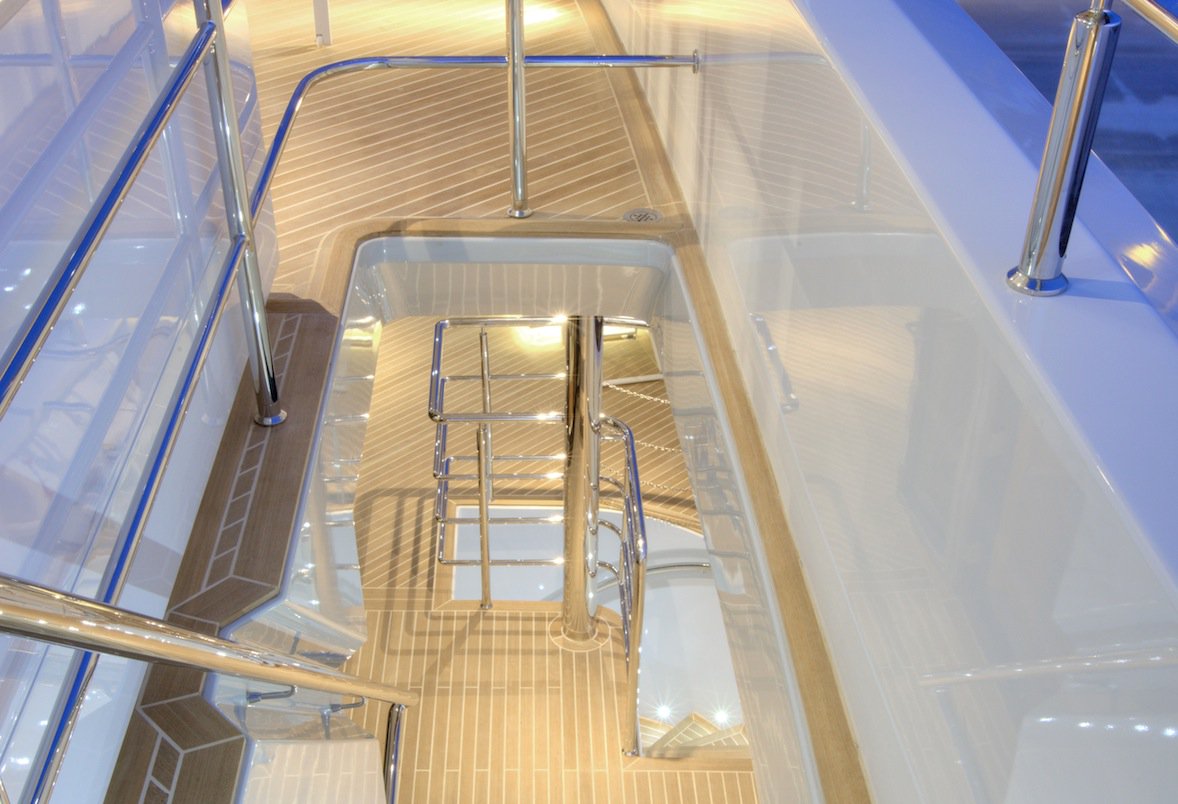 Sundeck stairs .jpg