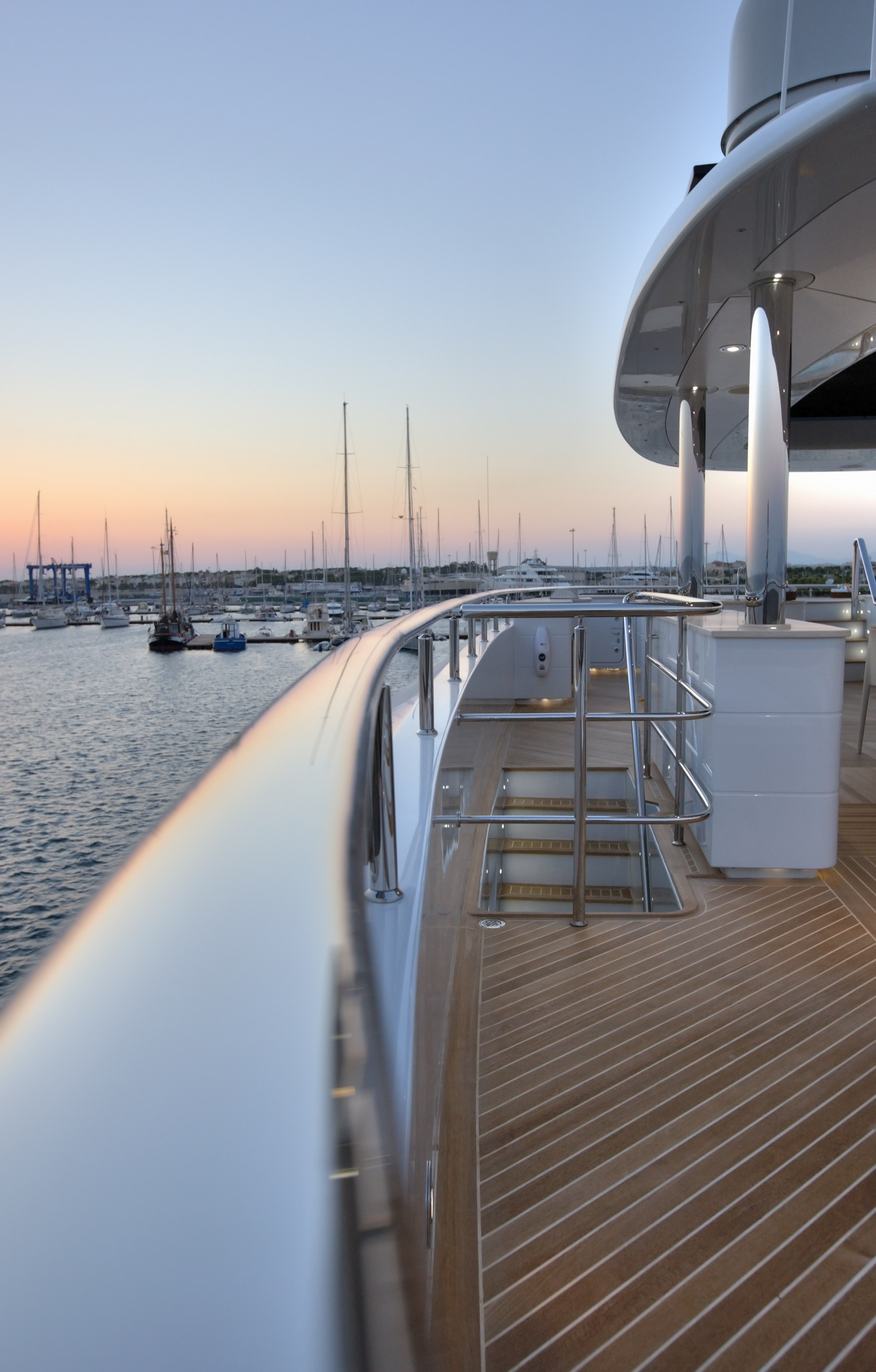 Sundeckstairs2.jpg