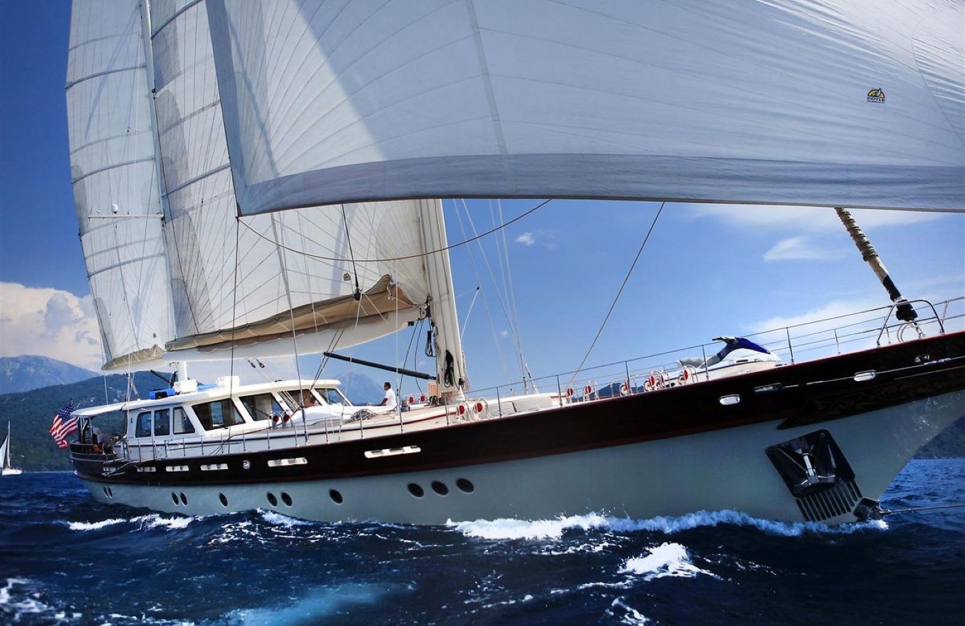 Superyacht Zelda.jpg