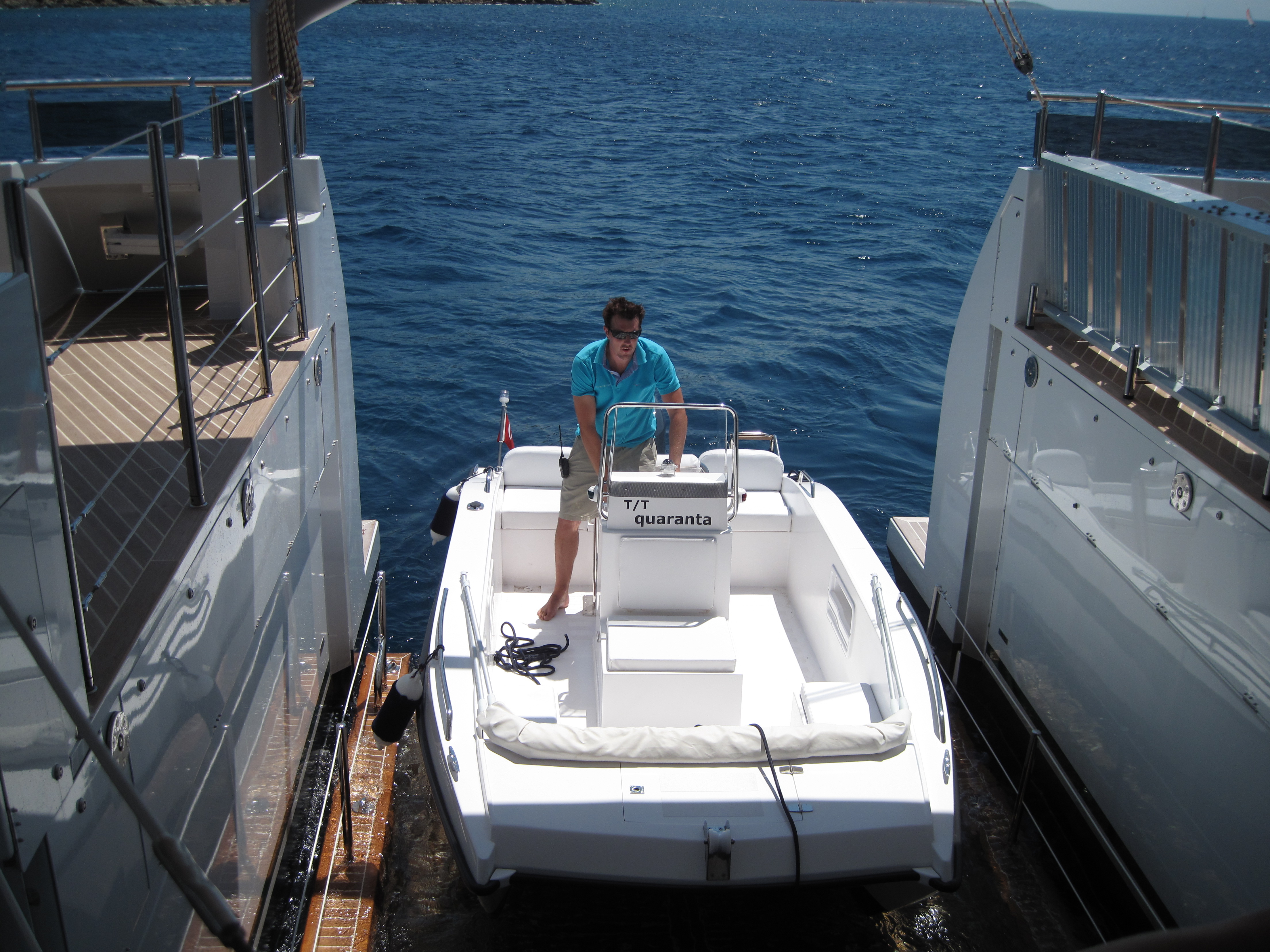 Tender lift platform (2).jpg
