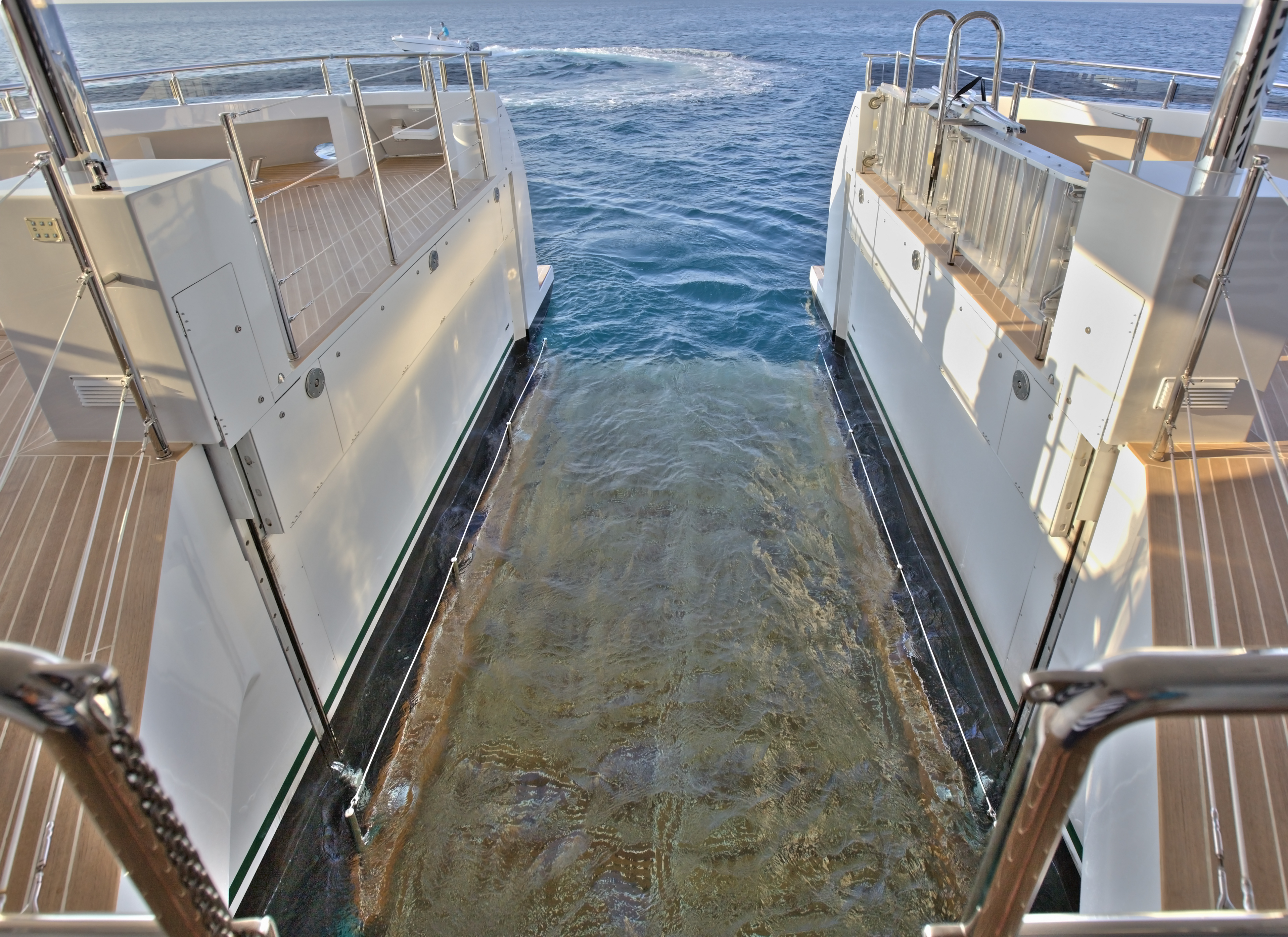 Tender lift platform.jpg