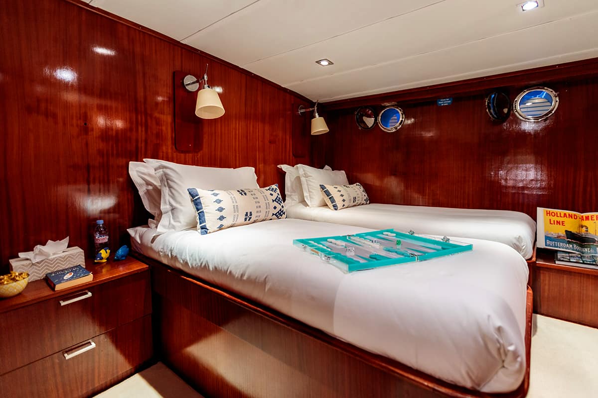 Twin cabin 1.jpg