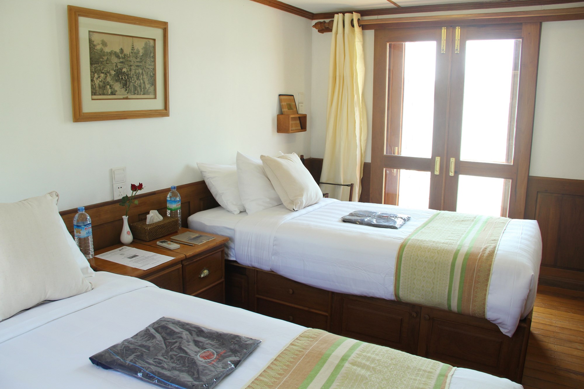 Twin guest cabin.jpg
