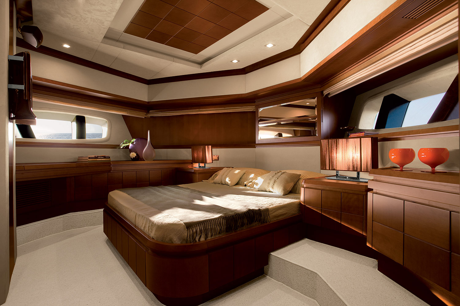 VIP CABIN.jpg
