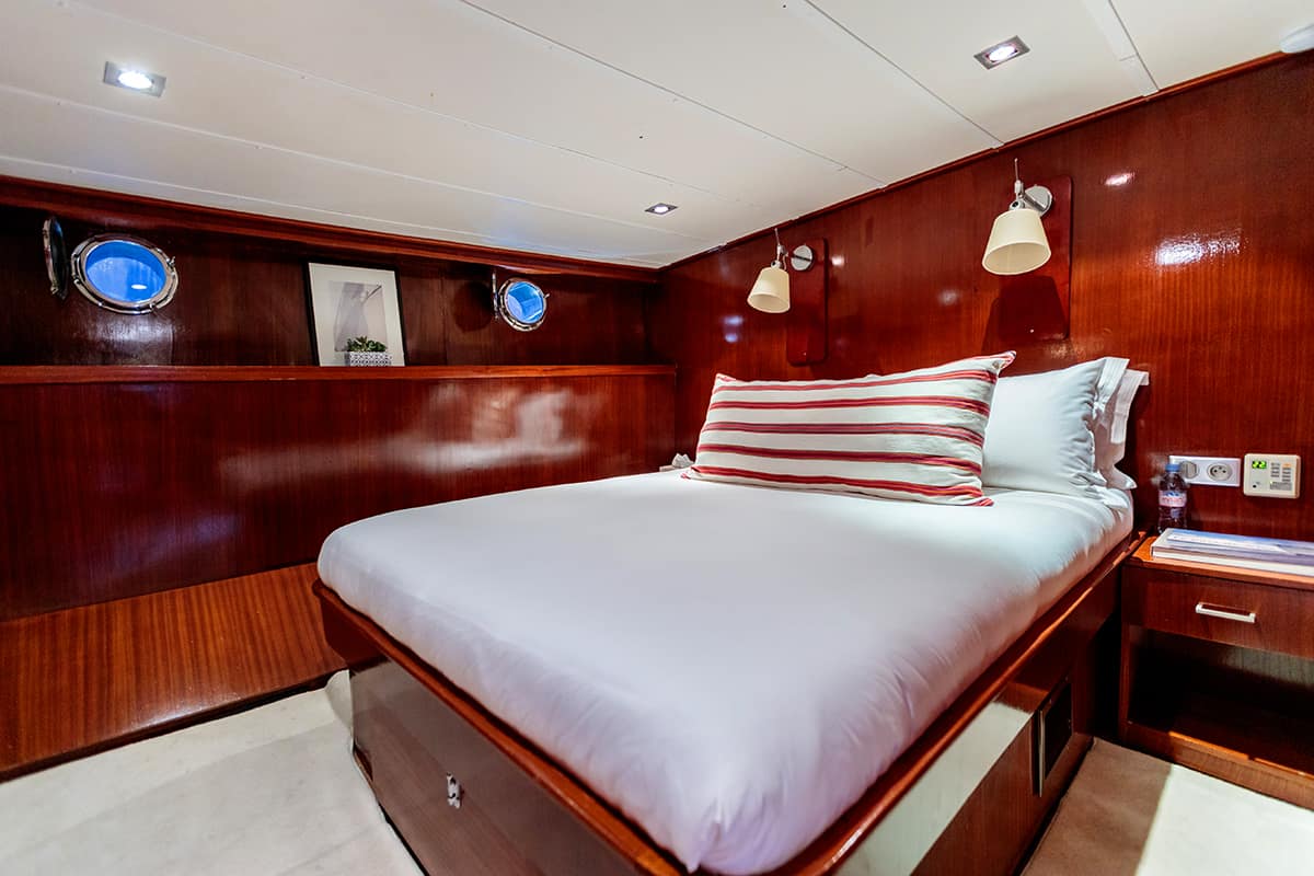VIP cabin 2.jpg