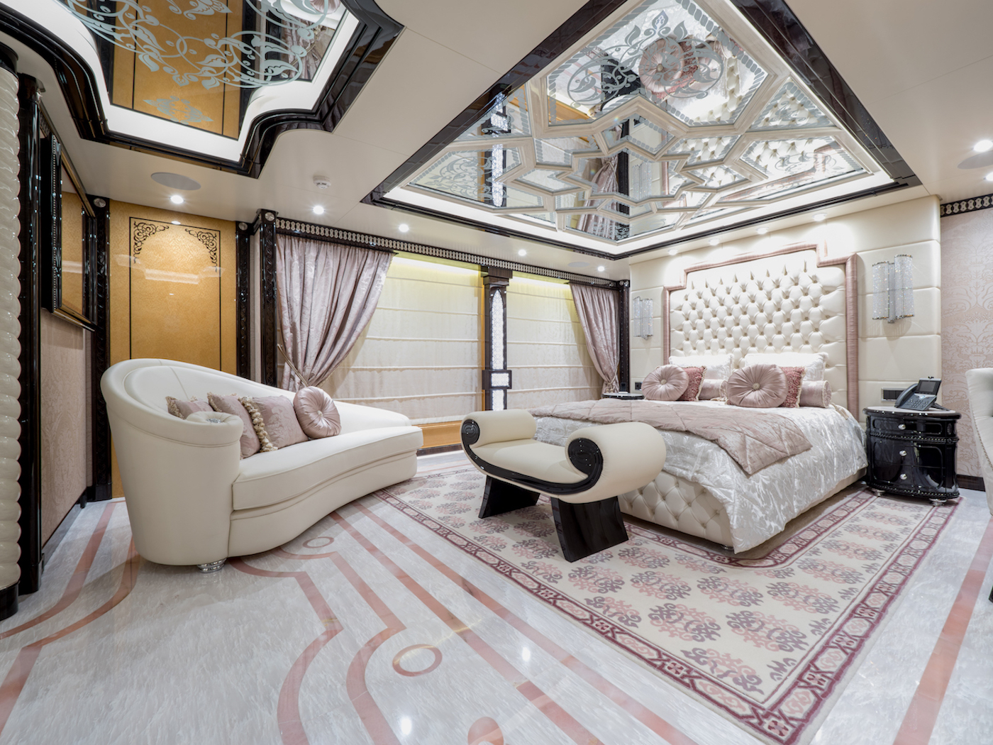 VIP suite - Pink.jpg