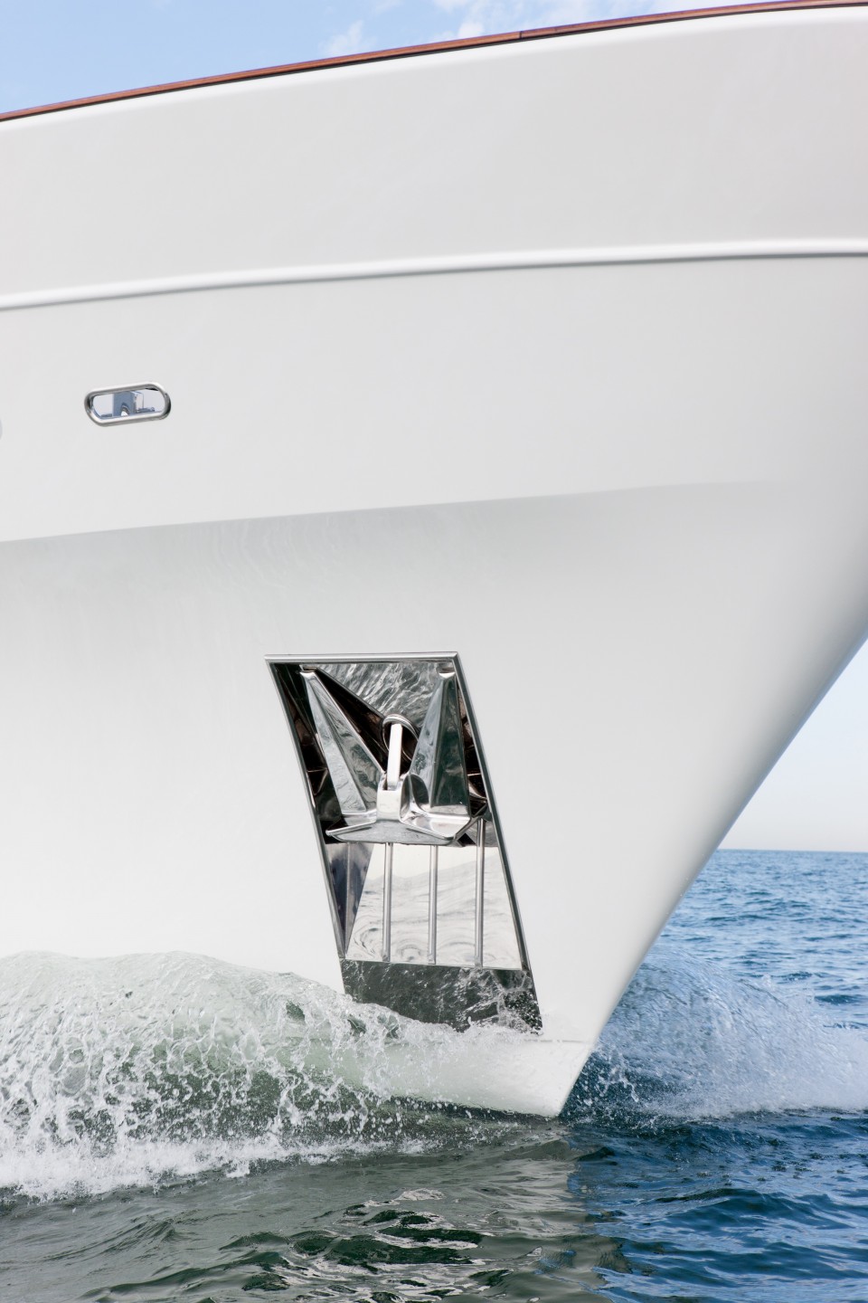 Yacht FIREFLY by Mulder - Anchor.jpg