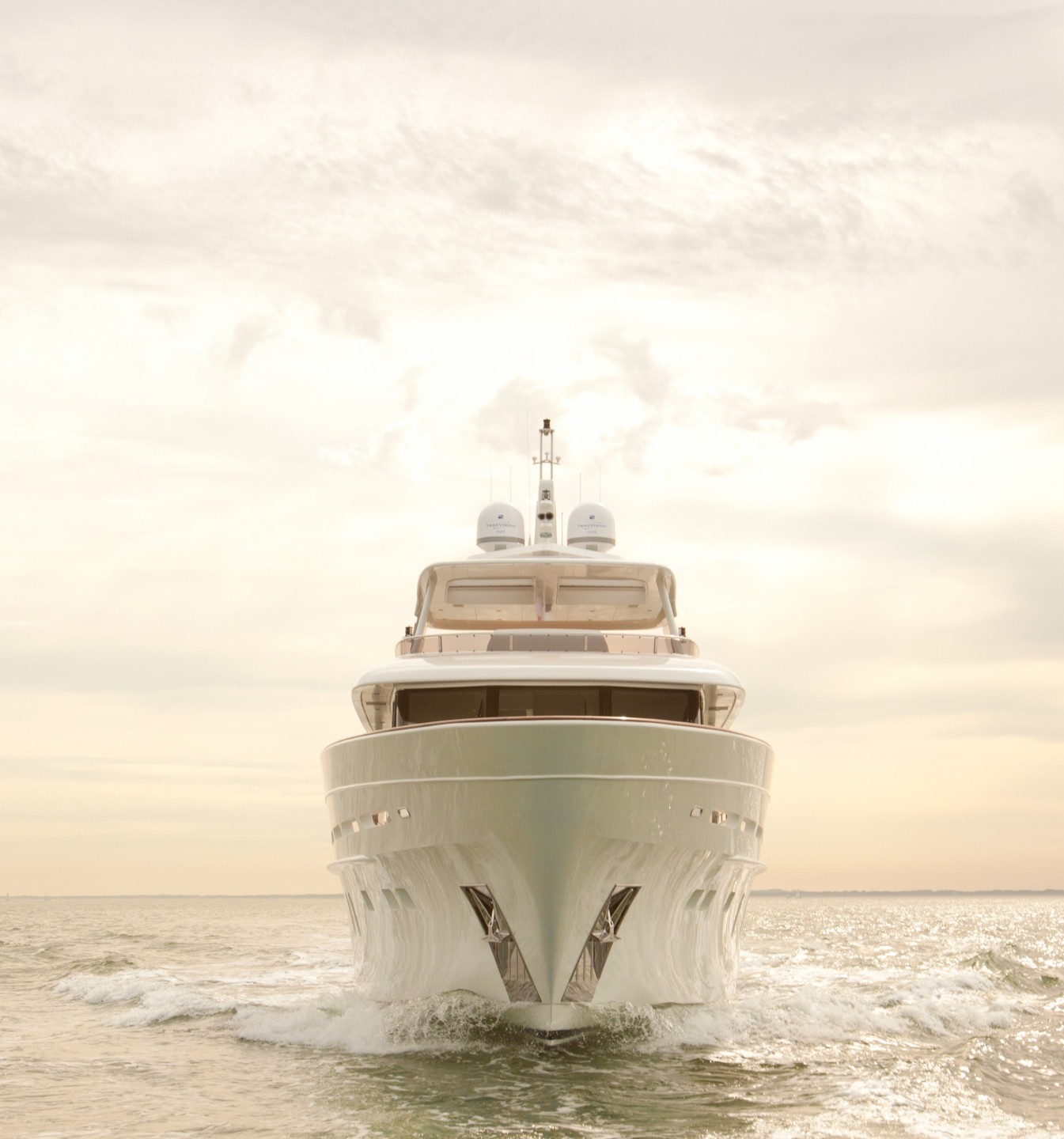 Yacht FIREFLY by Mulder - Front view.jpg