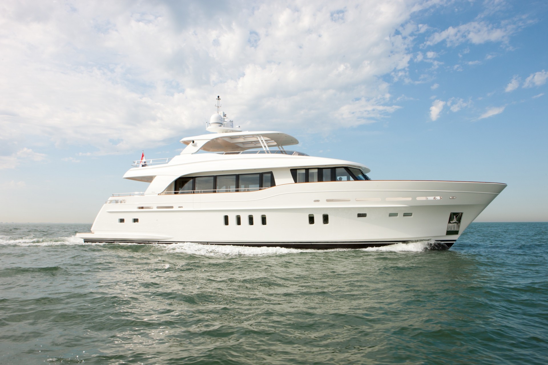 Yacht FIREFLY by Mulder - Profile.jpg
