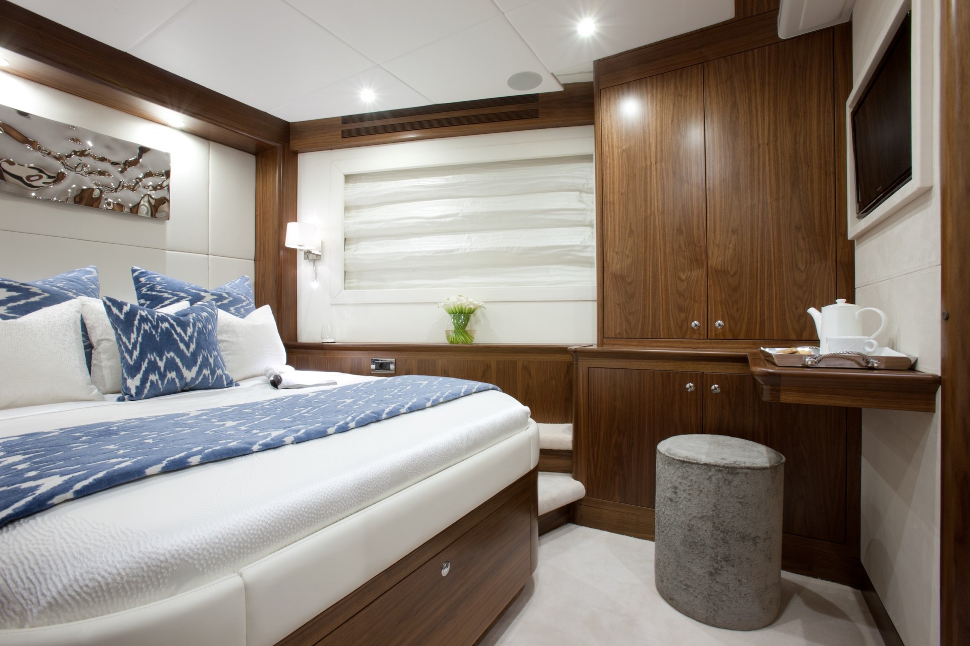 Yacht FIREFLY by Mulder - VIP Stateroom.jpg
