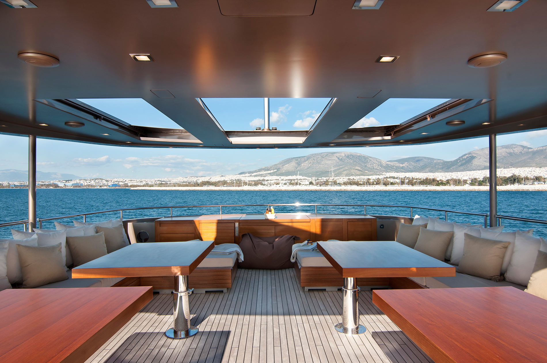 Yacht GEOSAND - Outside Seating 2.jpg