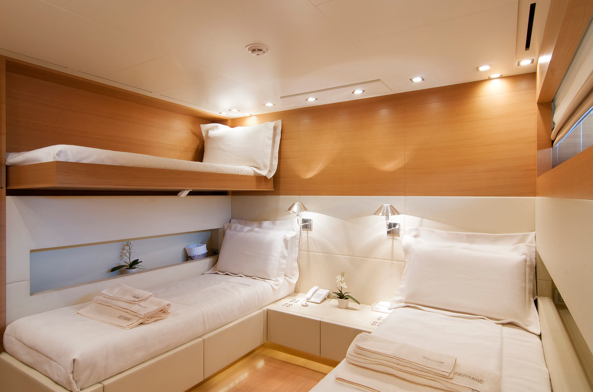 Yacht GEOSAND - Twin Cabin with Pullman.jpg