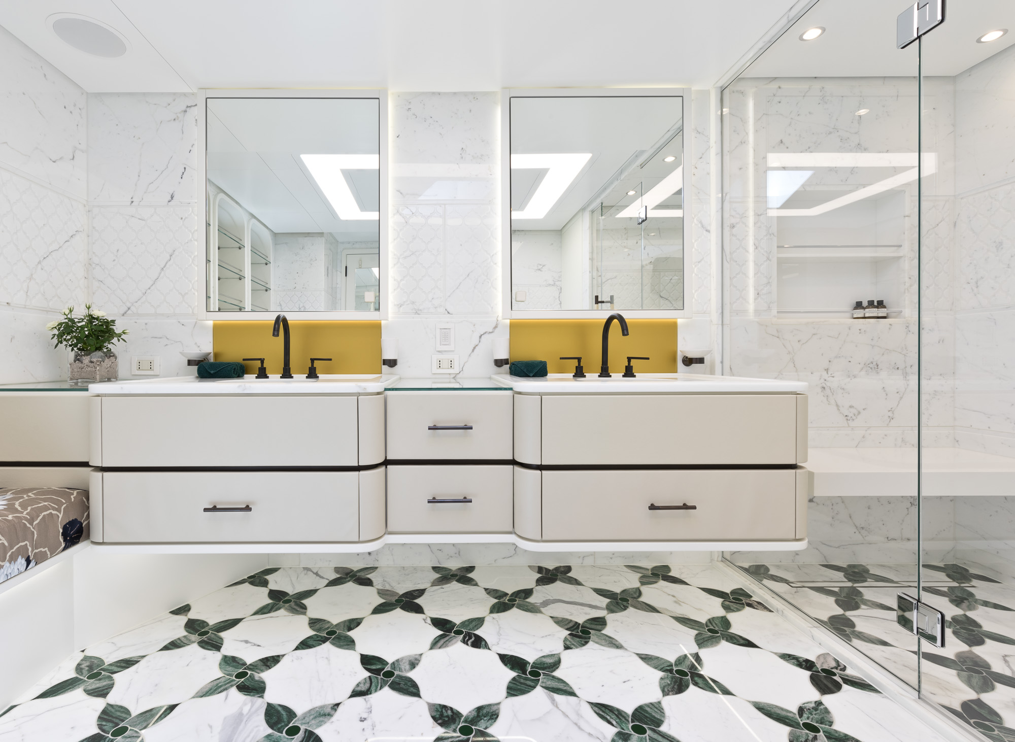Yacht KHALILAH by Palmer Johnson - Master Ensuite.jpg