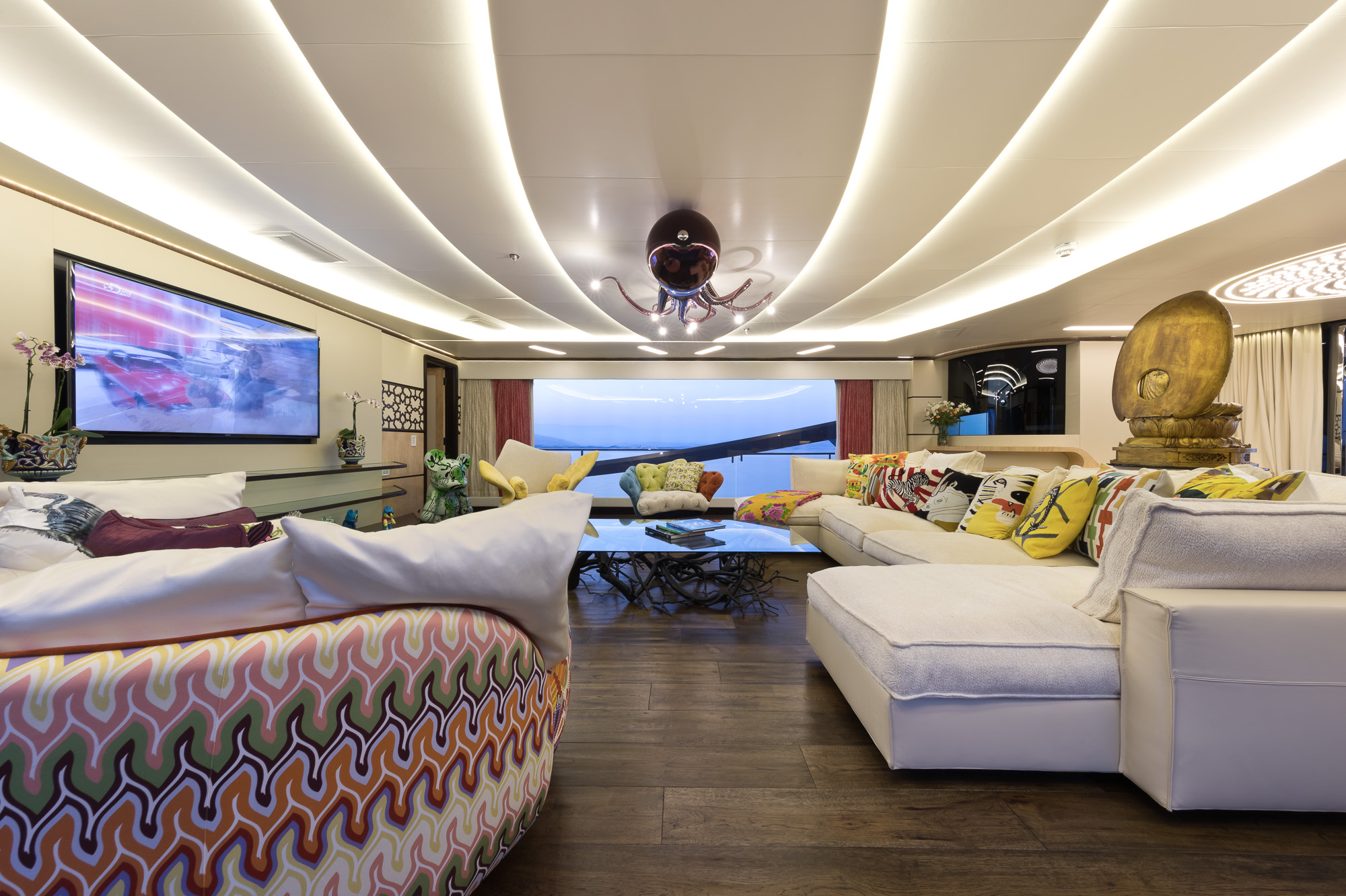 Yacht KHALILAH by Palmer Johnson - Salon 2.jpg