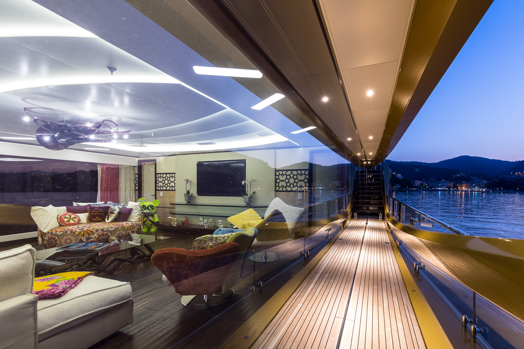 Yacht KHALILAH by Palmer Johnson - Side deck, Mediterranean.jpg