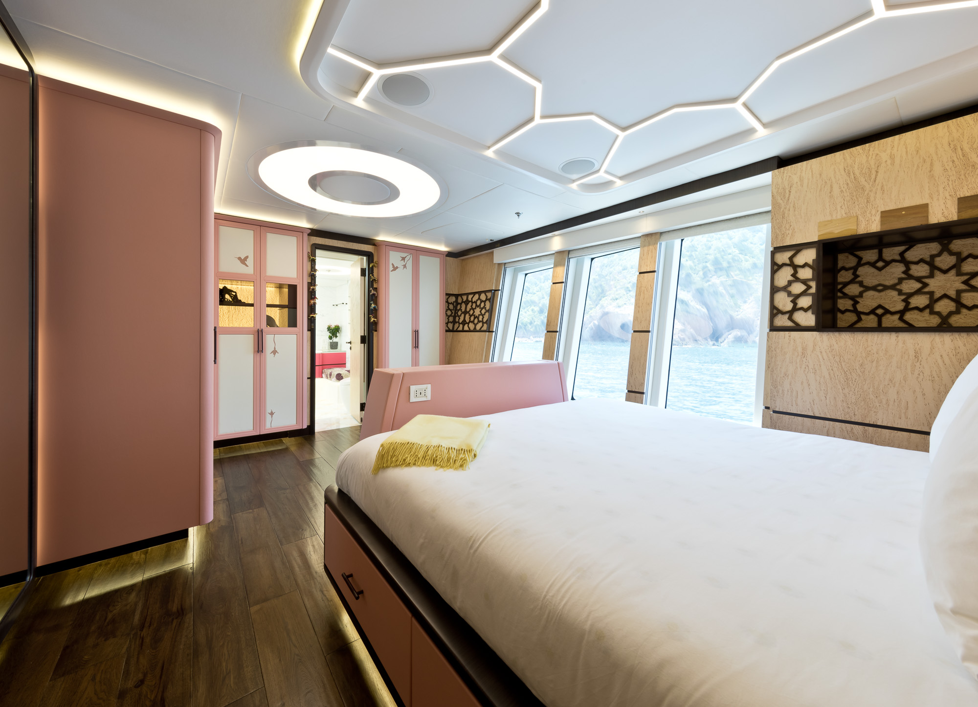 Yacht KHALILAH by Palmer Johnson - VIP Cabin.jpg