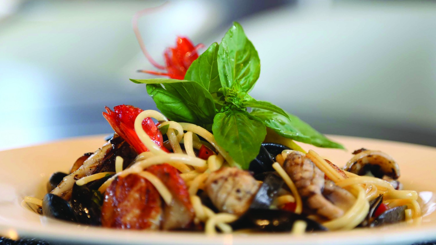 Yacht PARSIFAL III by Perini Navi - Lunch.jpg