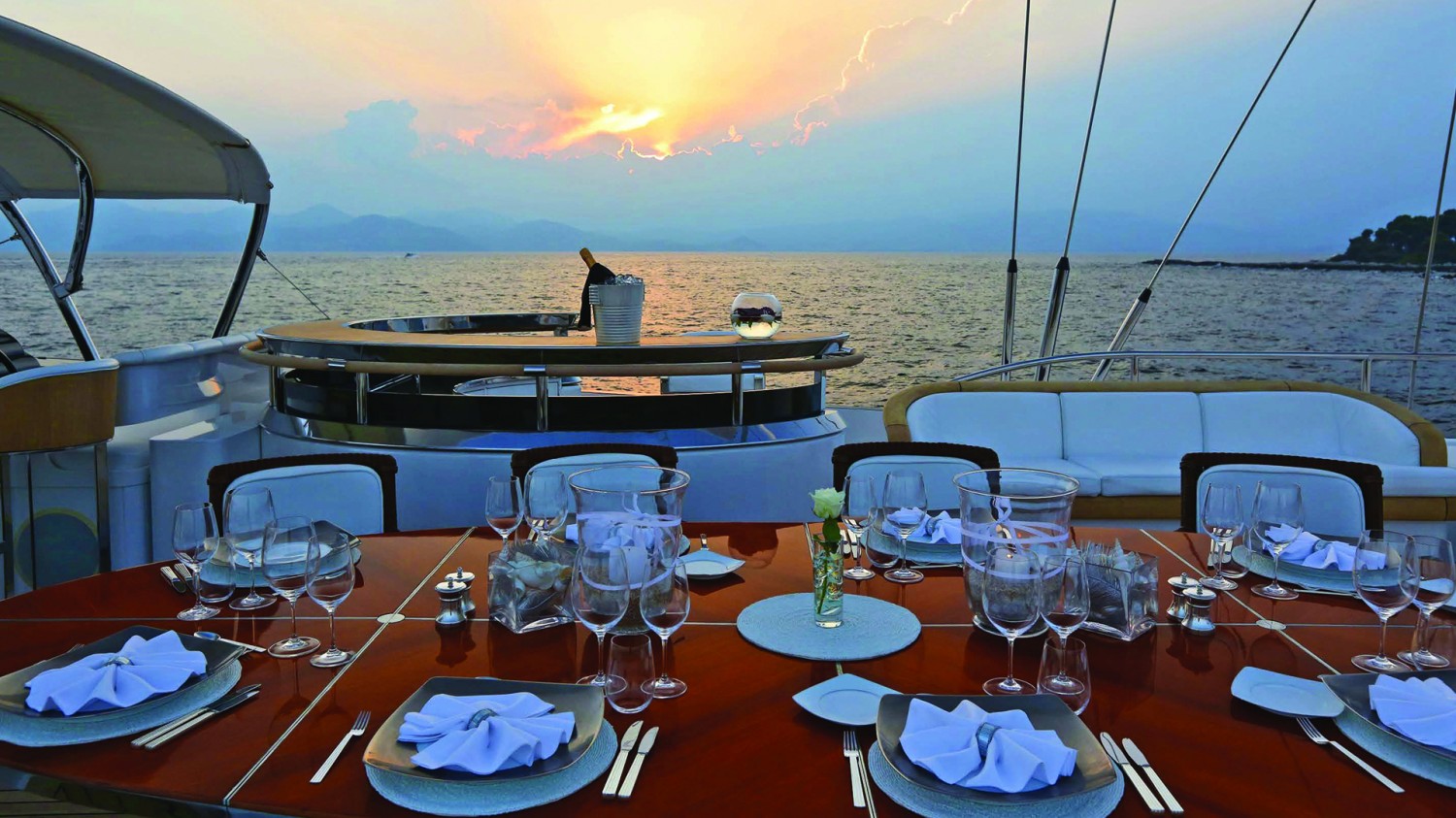 Yacht PARSIFAL III by Perini Navi - Sunser Al Fresco Dinner.jpg