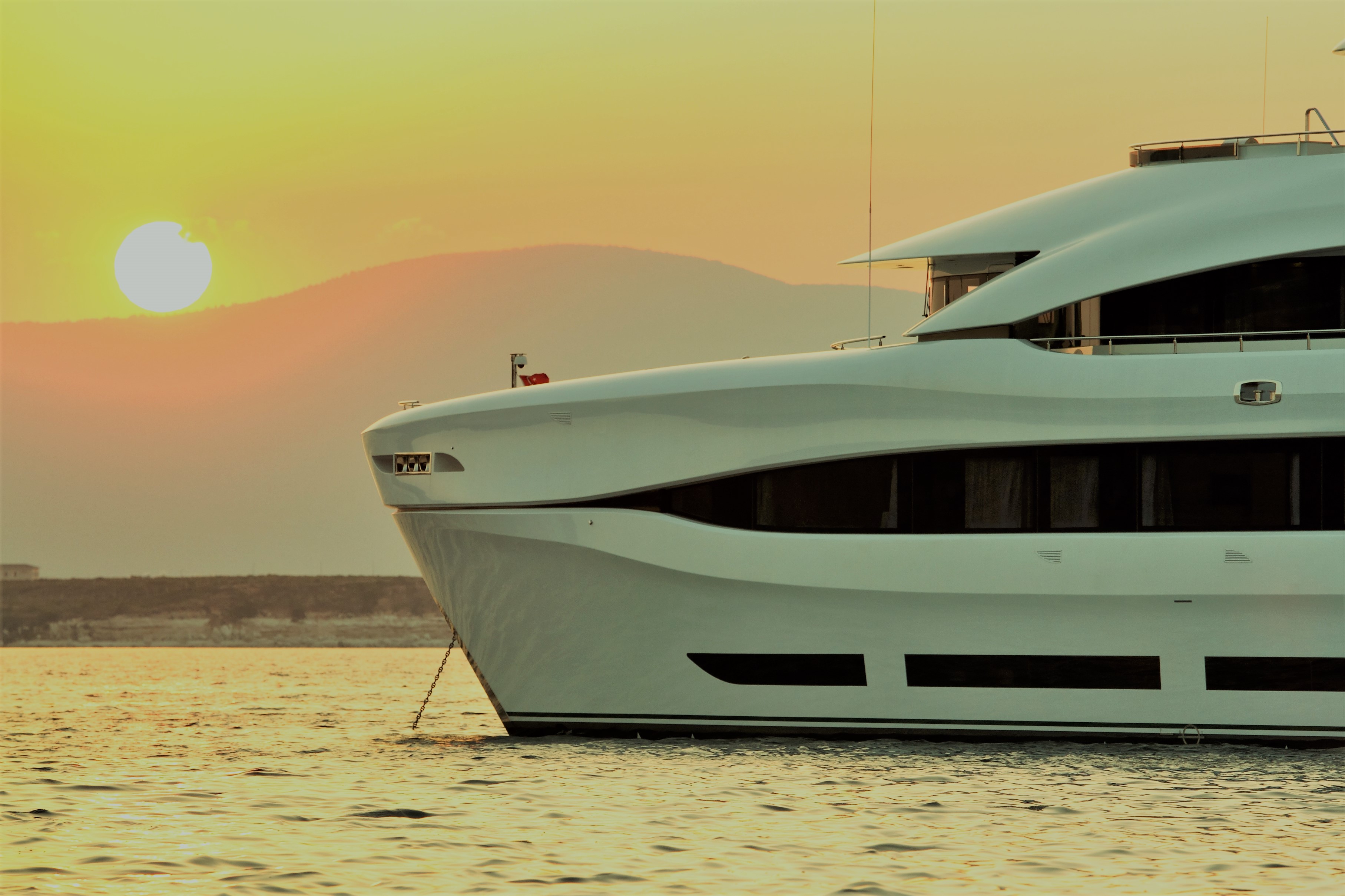 Yacht QUARANTA by Curvelle - Bow Profile at Sunset.jpg