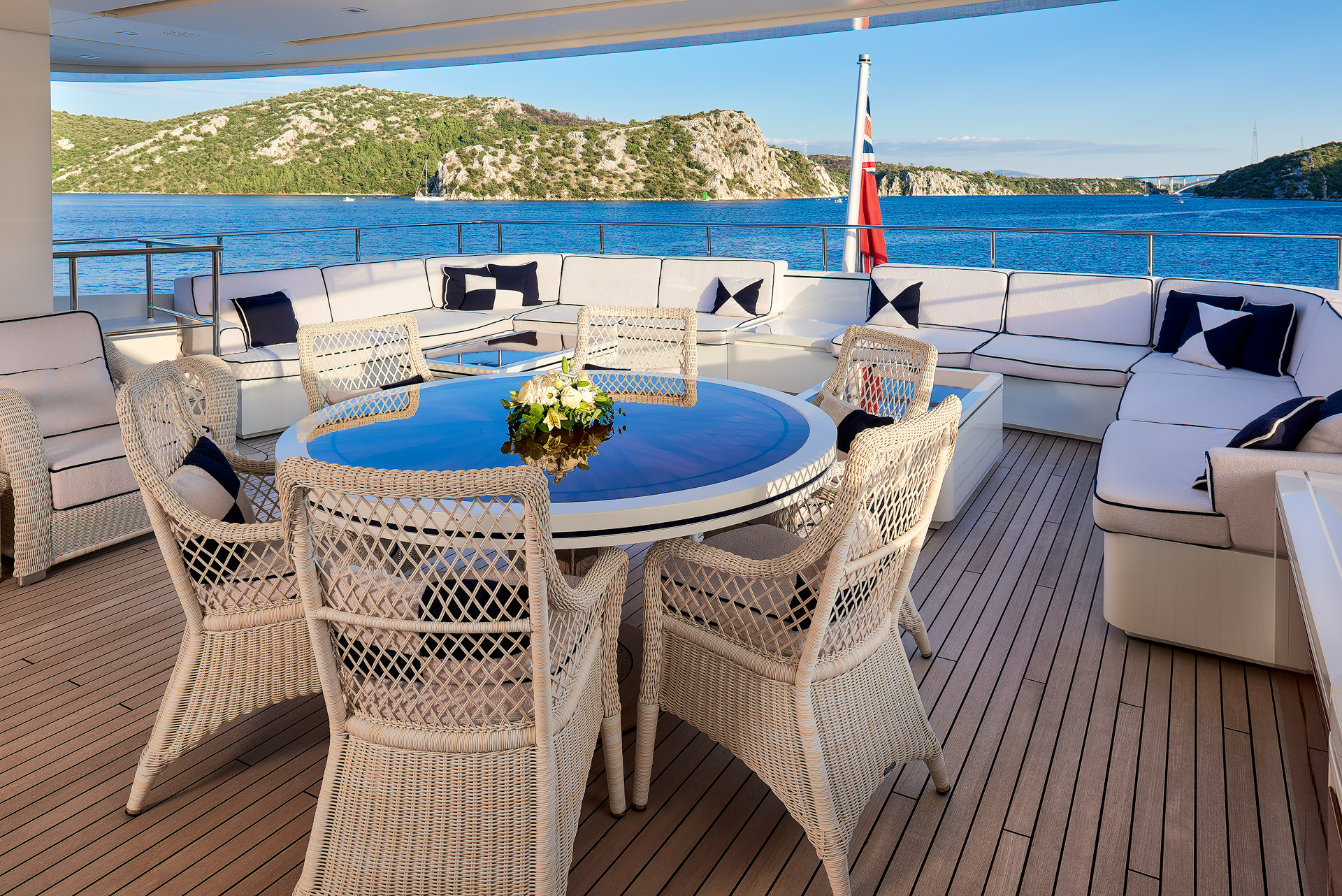 Yacht REVE D'OR by Sanlorenzo - Master Aft Deck seating.jpg