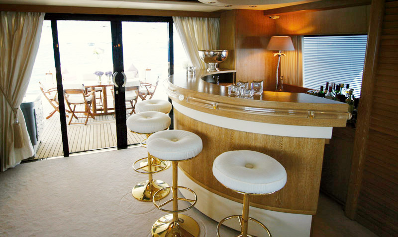 Yacht-821-18.jpg