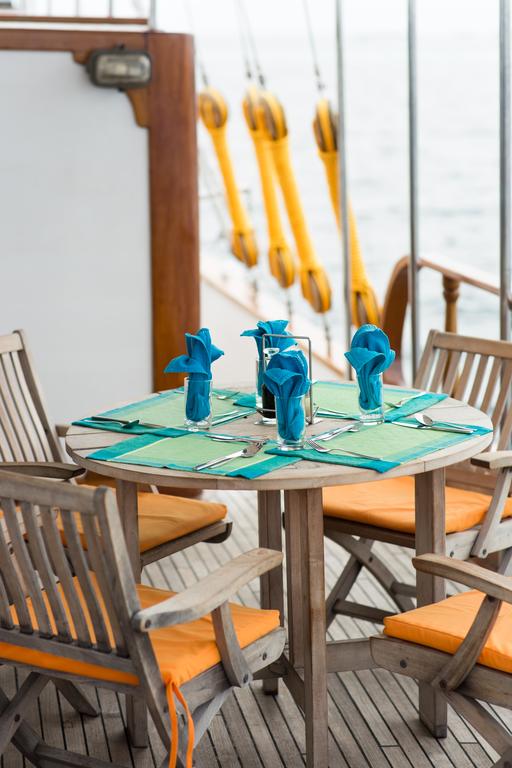 alfresco-dining-.jpg